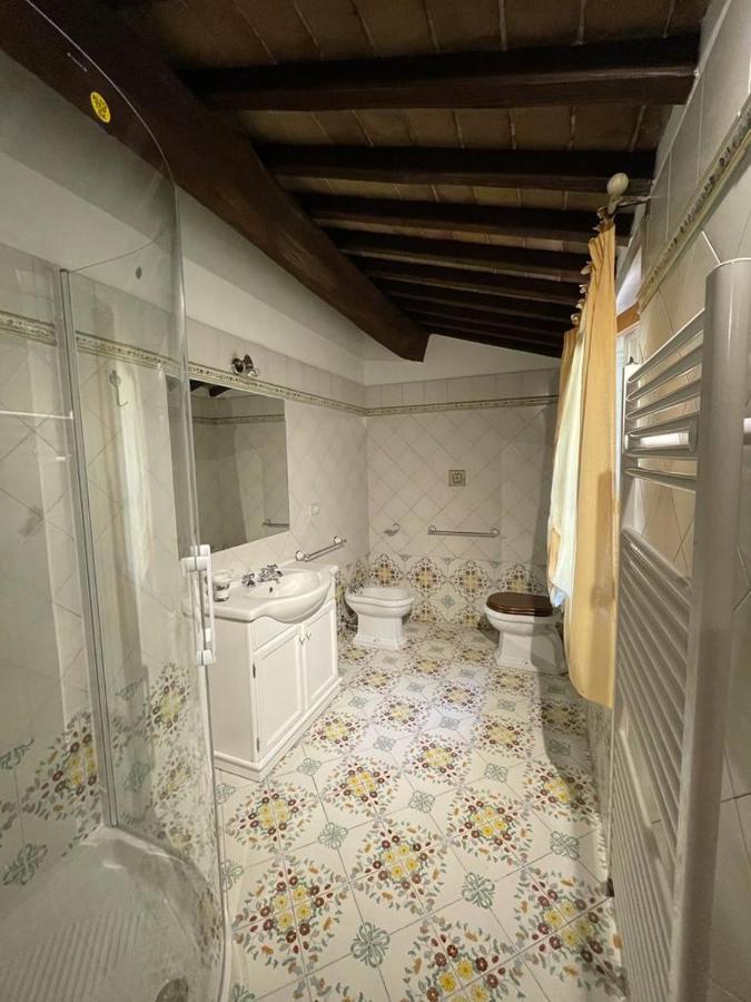 Casa Di Campagna In Collina Tatti Bagian luar foto