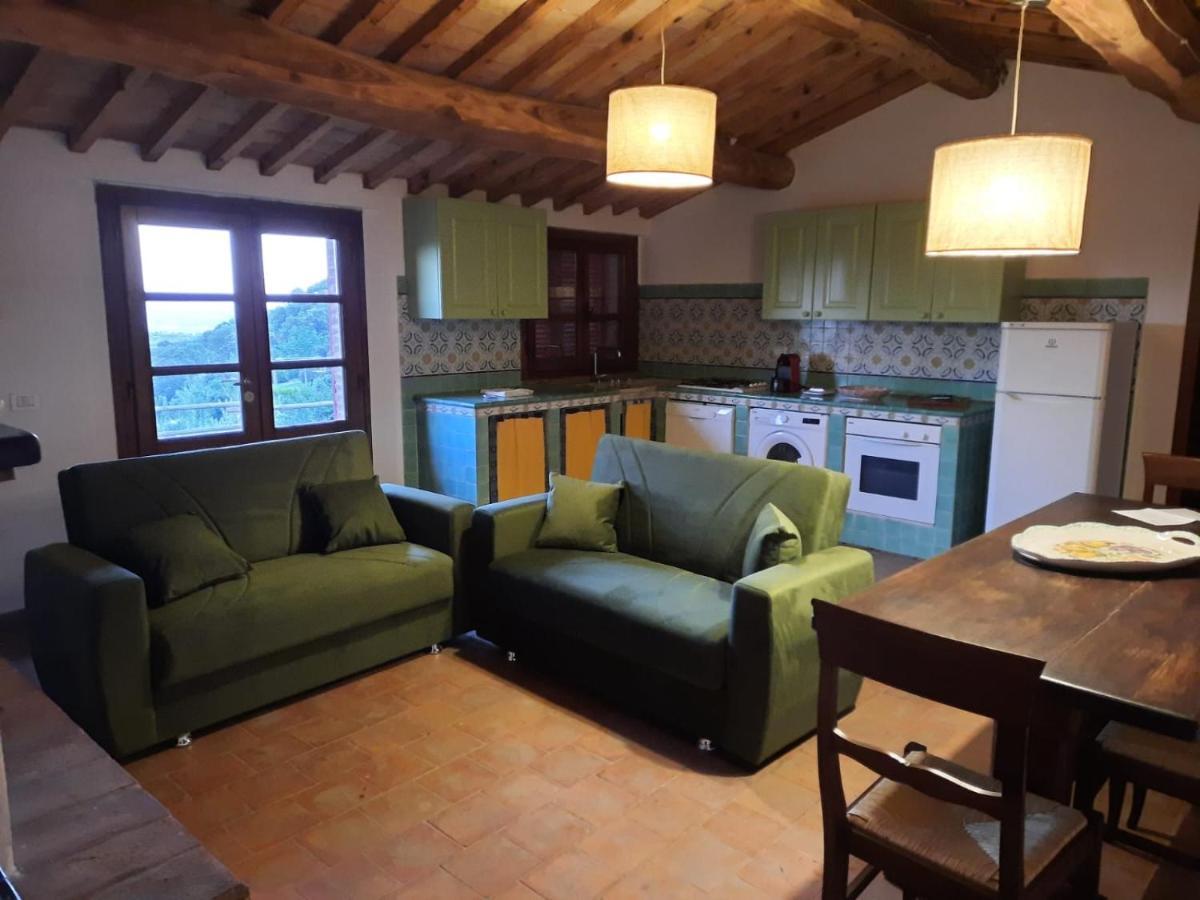 Casa Di Campagna In Collina Tatti Bagian luar foto